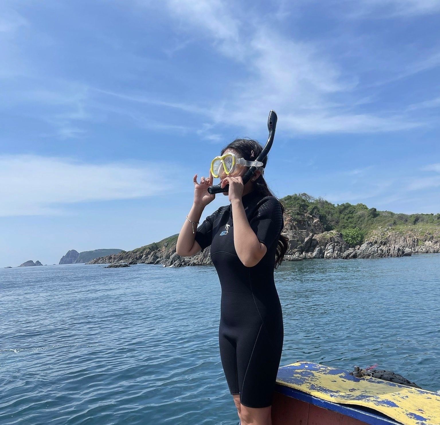 snorkeling-boi-voi-mat-kinh-va-ong-tho